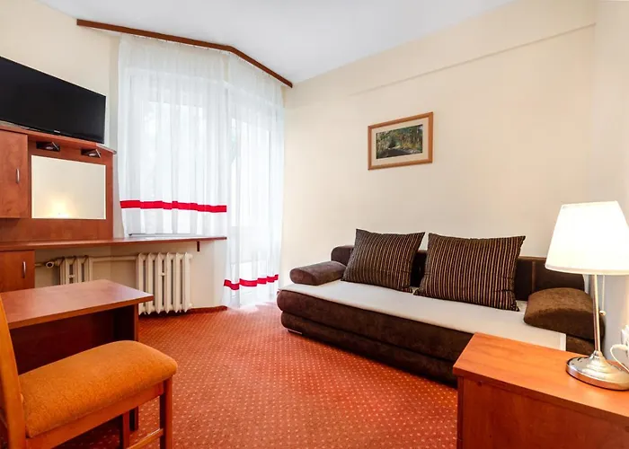 Hotel Ustka מלון 2*